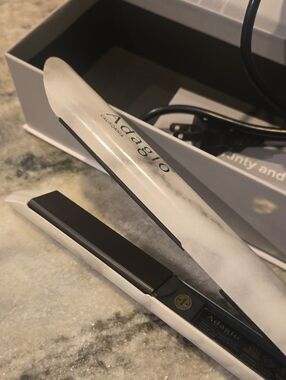 Adagio Ceramic Soft Touch Flat Iron - White